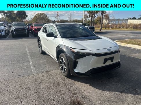 Used 2024 Toyota bZ4X XLE w/ Weather Package image 7