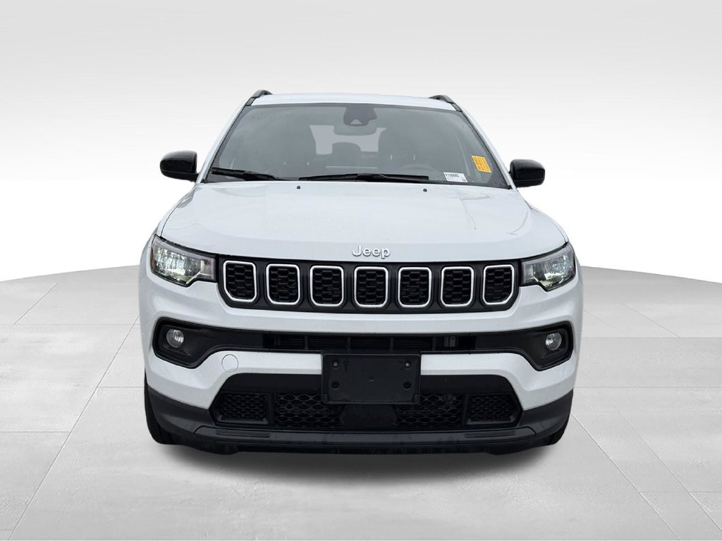 Used 2024 Jeep Compass Latitude AWD/4WD image 25