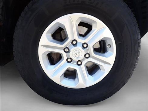 Used 2020 Toyota 4Runner SR5 Premium w/ Moonroof Package AWD/4WD image 7