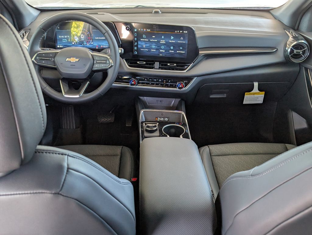 New 2027 Chevrolet Equinox LT w/ Convenience Package II FWD image 5