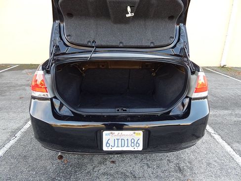 Used 2010 Ford Focus SE image 28