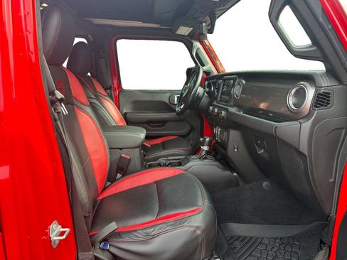 Used 2021 Jeep Wrangler Unlimited Sahara AWD/4WD image 15