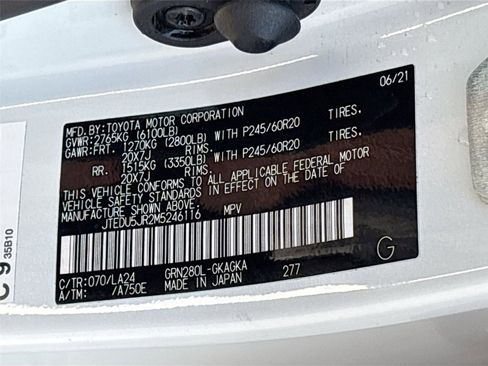 Used 2021 Toyota 4Runner Limited image 32