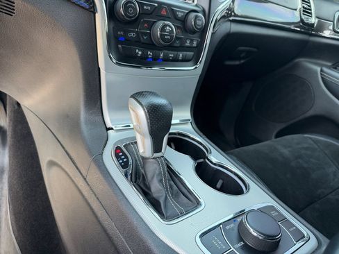 Used 2018 Jeep Grand Cherokee SRT AWD/4WD image 21