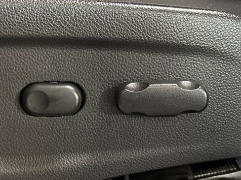 Used 2019 Buick Encore Preferred image 34