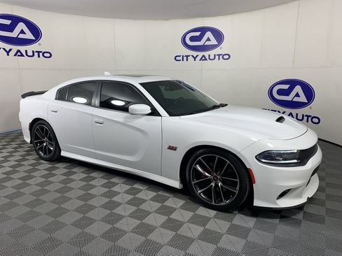 Used 2016 Dodge Charger R/T Scat Pack w/ Technology Group RWD image 1