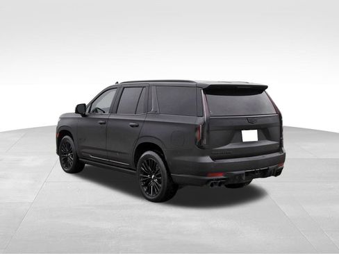 Used 2023 Cadillac Escalade V AWD/4WD image 3