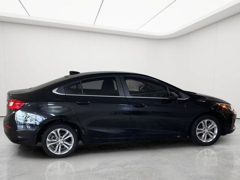 Used 2019 Chevrolet Cruze LT FWD image 52