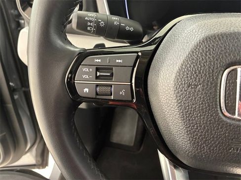 Used 2024 Honda Pilot EX-L image 23