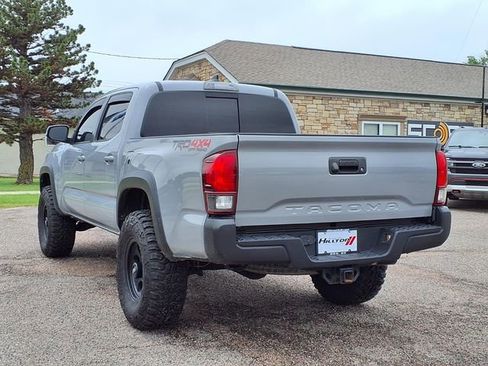 Used 2019 Toyota Tacoma TRD Off-Road AWD/4WD image 3
