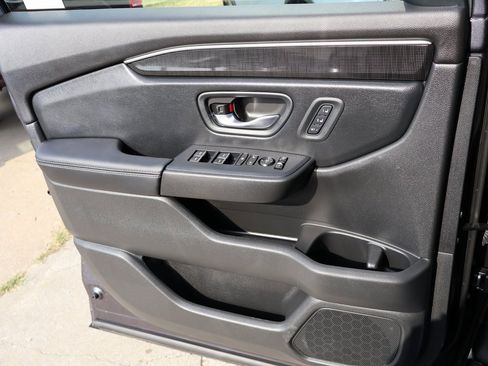 Used 2023 Honda Pilot Elite image 31