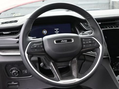 Used 2023 Jeep Grand Cherokee 4WD 4xe w/ Luxury Tech Group II image 30