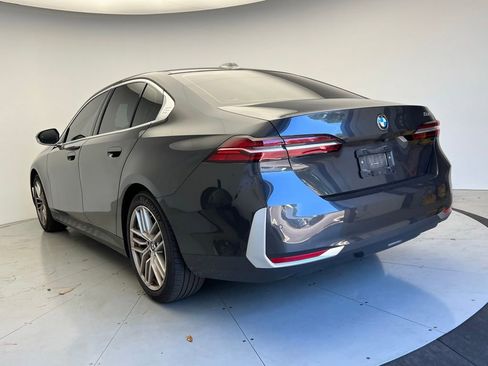 Certified 2025 BMW 530i w/ Premium Package RWD image 4