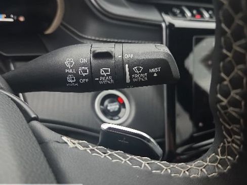 Used 2024 Jeep Grand Cherokee Altitude AWD/4WD image 31