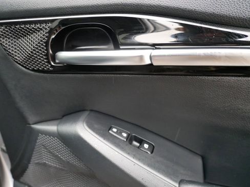 Used 2021 Kia Seltos EX image 28