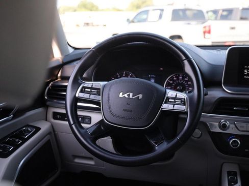 Used 2022 Kia Telluride EX w/ EX Premium Package FWD image 28