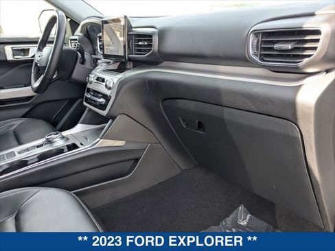 Certified 2023 Ford Explorer XLT w/ Equipment Group 202A image 23