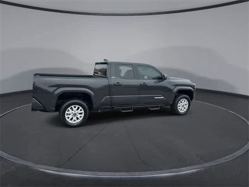 Certified 2025 Toyota Tacoma SR5 image 8
