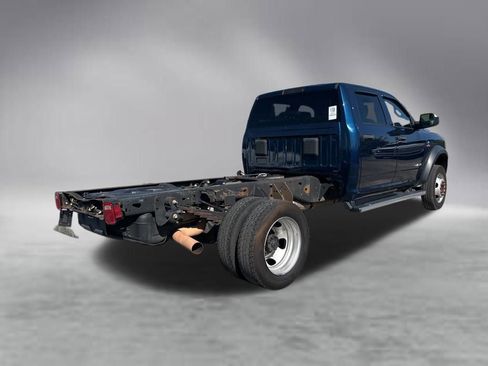 Used 2022 RAM 5500 Tradesman w/ Chrome Appearance Group AWD/4WD image 3
