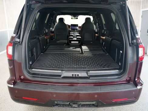 Used 2021 Lincoln Navigator L Reserve w/ Luxury Package AWD/4WD image 44