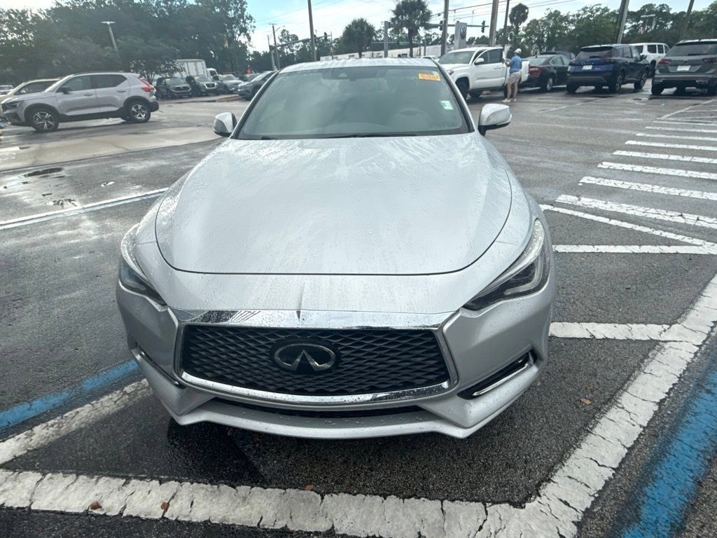 Used 2019 INFINITI Q60 3.0t Luxe w/ Cargo Package RWD image 5