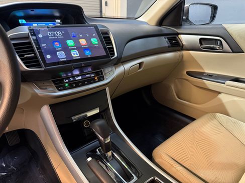 Used 2014 Honda Accord LX image 23