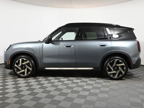 Used 2025 MINI Cooper Countryman S w/ Comfort Package Max image 2