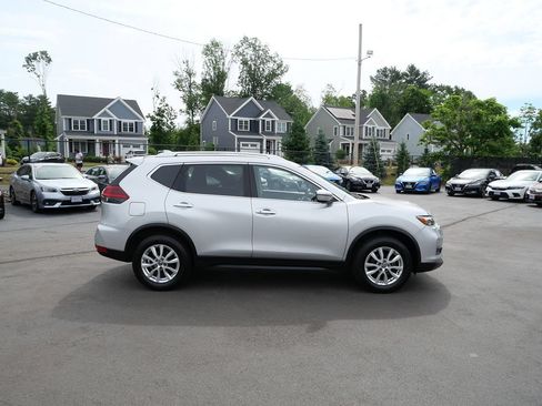 Used 2020 Nissan Rogue SV AWD/4WD image 8