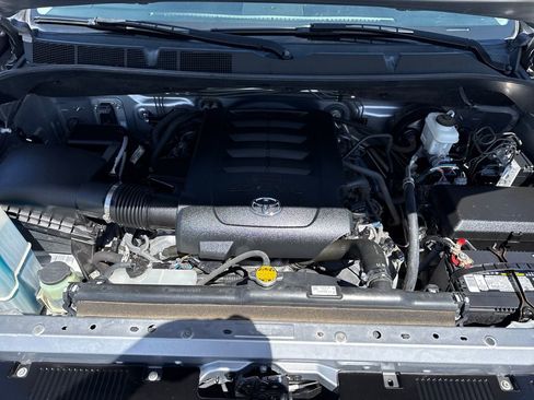 Used 2016 Toyota Tundra SR5 w/ TRD Off Road Package image 36