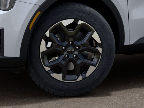 New 2026 Kia Sorento S FWD image 9