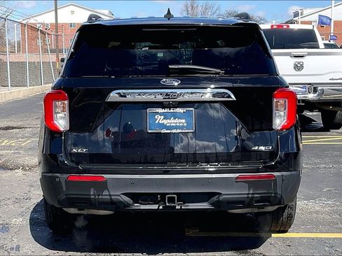 Certified 2022 Ford Explorer XLT w/ Class IV Trailer Tow Package AWD/4WD image 3