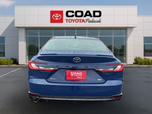 Used 2025 Toyota Camry SE FWD image 4