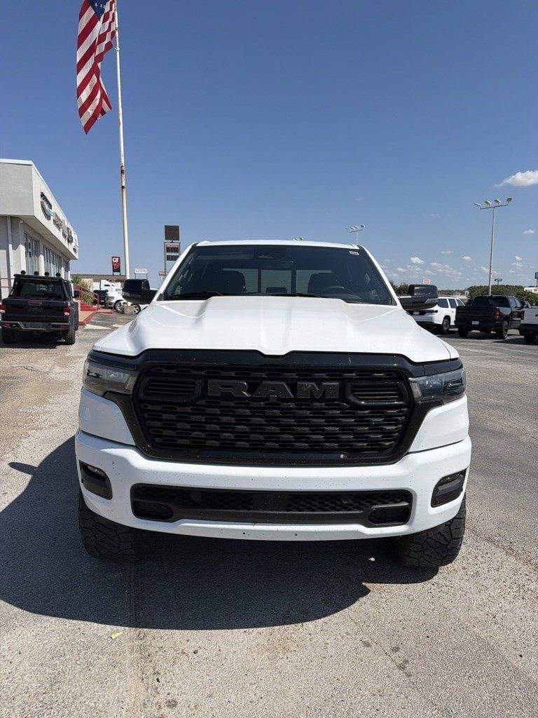 Used 2025 RAM 1500 Big Horn AWD/4WD image 2