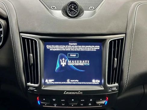 Used 2019 Maserati Levante S GranLusso AWD/4WD image 30