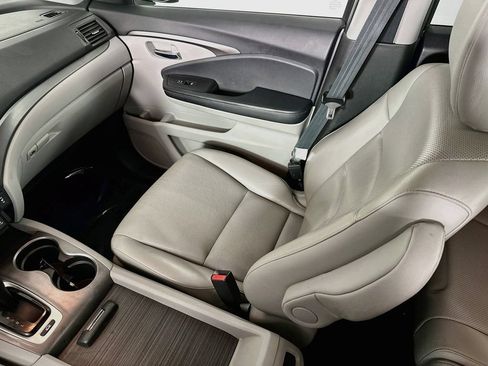 Used 2018 Honda Ridgeline RTL-T image 24
