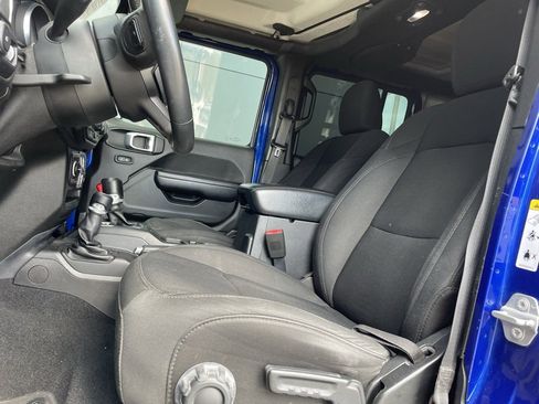 Used 2018 Jeep Wrangler Unlimited Sport S image 10