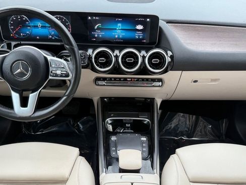 Used 2021 Mercedes-Benz GLA 250 4MATIC image 28