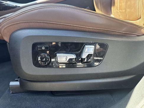 Used 2019 BMW X7 xDrive40i w/ Premium Package AWD/4WD image 17