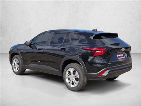 New 2026 Chevrolet Trax LS image 10