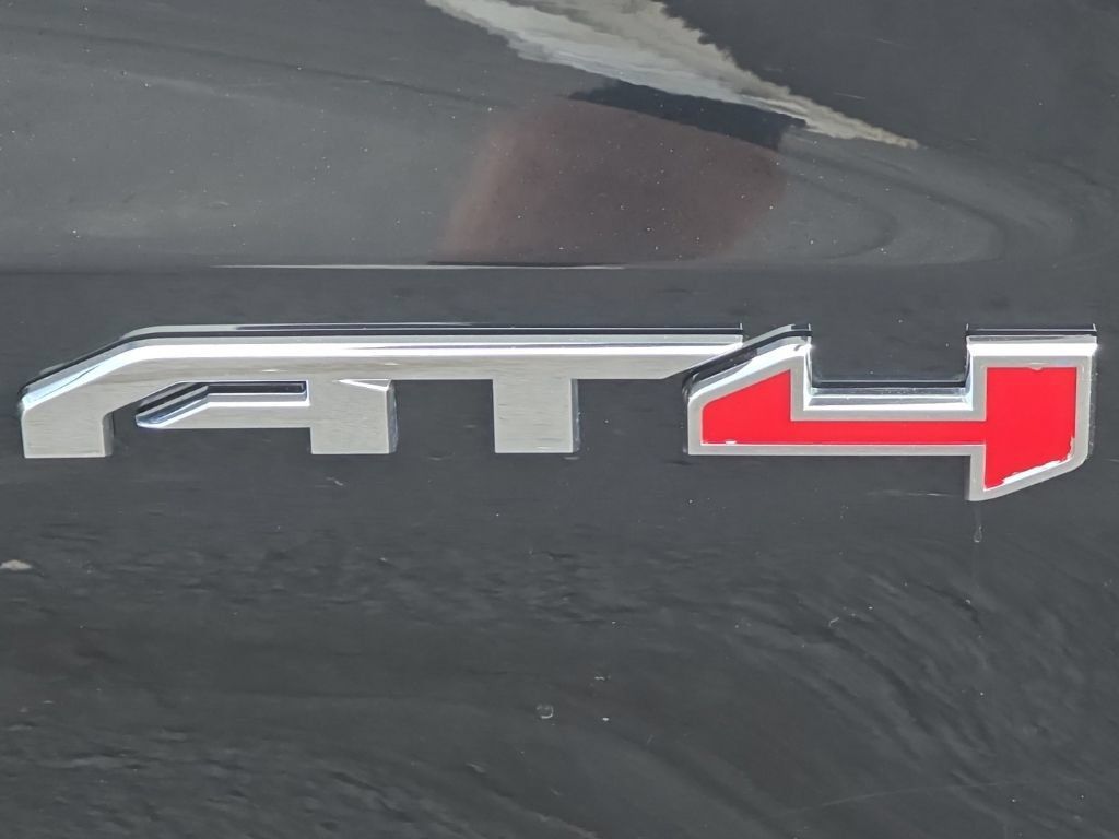 Used 2021 GMC Sierra 1500 AT4 w/ AT4 Premium Package AWD/4WD image 13