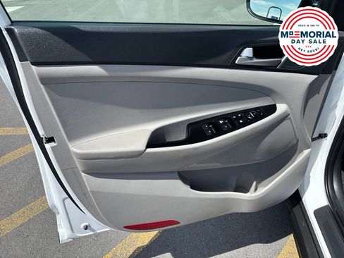Used 2020 Hyundai Tucson SE w/ Cargo Package AWD/4WD image 5