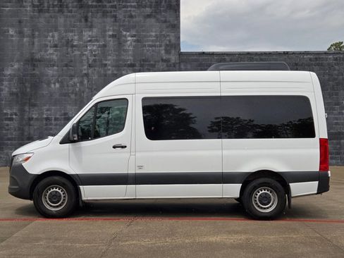 Used 2024 Mercedes-Benz Sprinter 2500 image 8