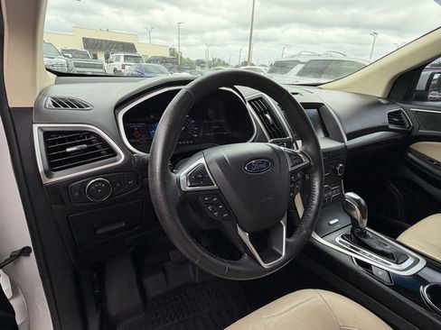 Used 2015 Ford Edge SEL w/ Equipment Group 201A FWD image 18