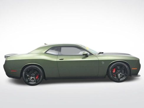 Used 2022 Dodge Challenger SRT Hellcat w/ Plus Package RWD image 4