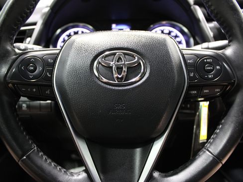Used 2020 Toyota Camry SE w/ Protection Package (Q2) FWD image 9