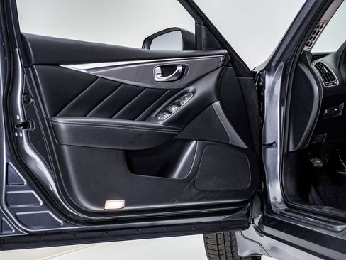 Used 2017 INFINITI Q50 Signature Edition w/ All Weather Package (L93) image 26