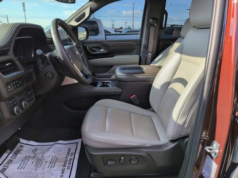 Used 2023 Chevrolet Tahoe LT w/ Luxury Package AWD/4WD image 9