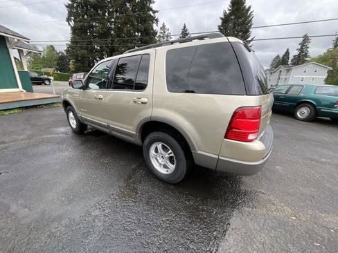 Used 2002 Ford Explorer XLT AWD/4WD image 6