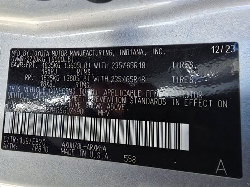 Used 2024 Toyota Highlander XLE image 29