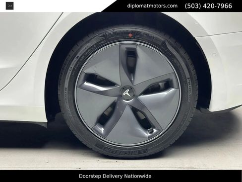 Used 2020 Tesla Model 3 Standard Range Plus RWD image 37